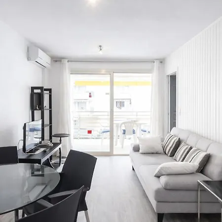 Uhc Novelty Family Complex Appartement