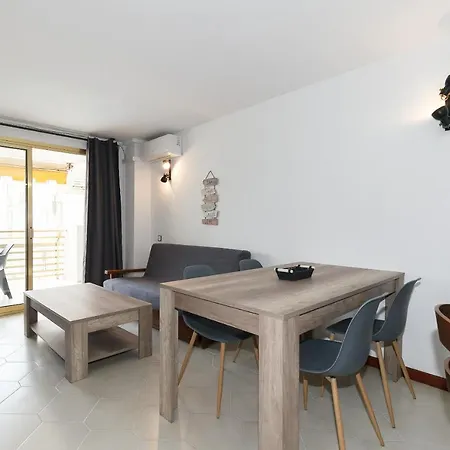 Uhc Novelty Apartment