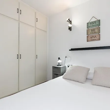 Uhc Novelty Apartment *