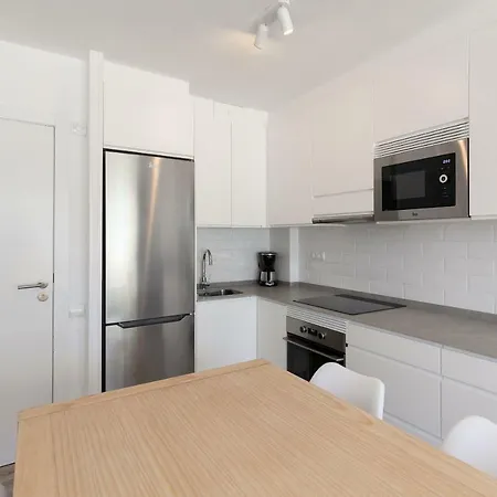 Uhc Novelty Apartment *