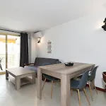 Uhc Novelty Family Complex Апартаменты