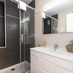 Uhc Novelty Family Complex Апартаменты