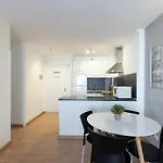 Uhc Novelty Family Complex Апартаменты